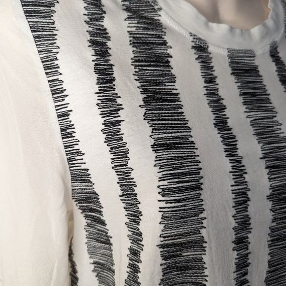 3.1 PHILLIP LIM black zig zag embroidered t-shirt small - Picture 2 of 9